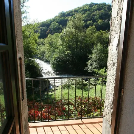 La Terrasse Fuer Fuenf Personen By Interhome Lejlighed *