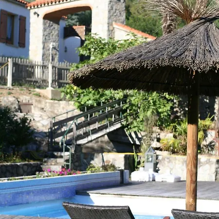 La Terrasse Fuer Fuenf Personen By Interhome Lejlighed *